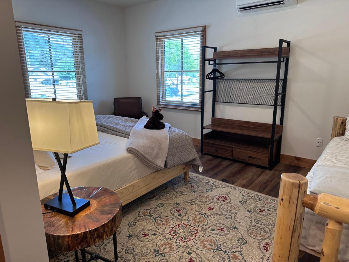 ליבנוורת' Enchantment Lodges - 5 Min Walk To Downtown מראה חיצוני תמונה