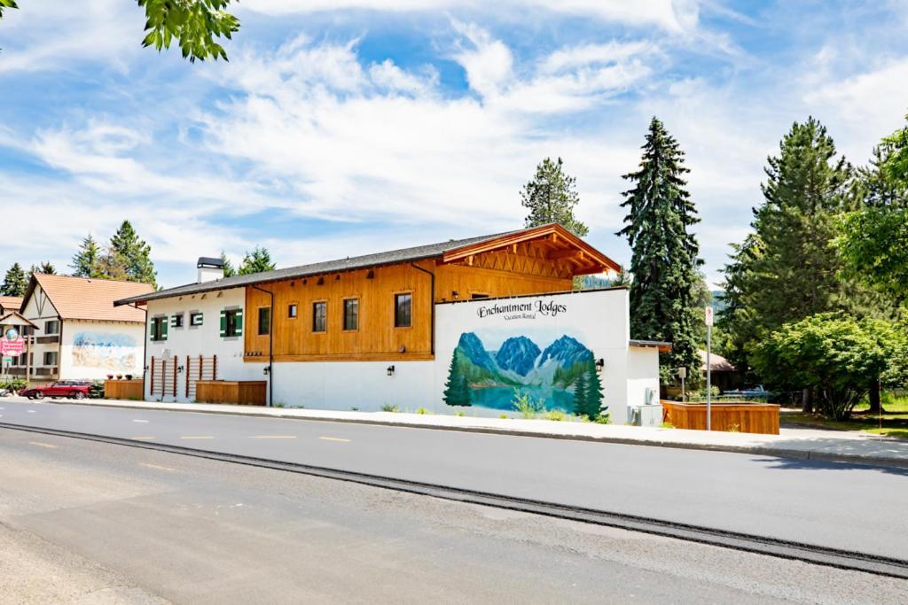 ליבנוורת' Enchantment Lodges - 5 Min Walk To Downtown מראה חיצוני תמונה