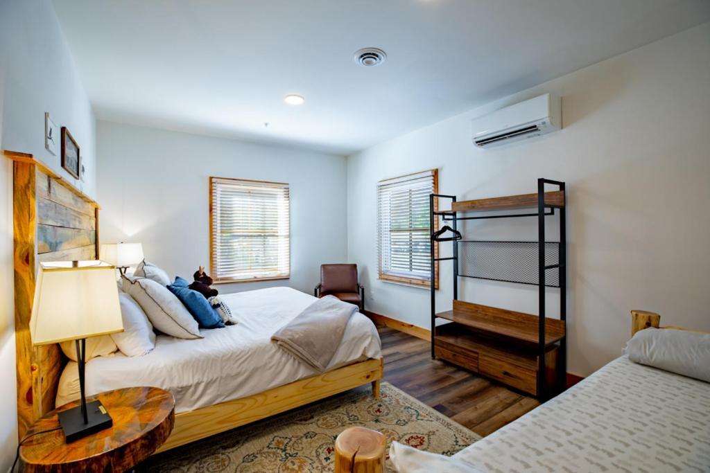 ליבנוורת' Enchantment Lodges - 5 Min Walk To Downtown מראה חיצוני תמונה